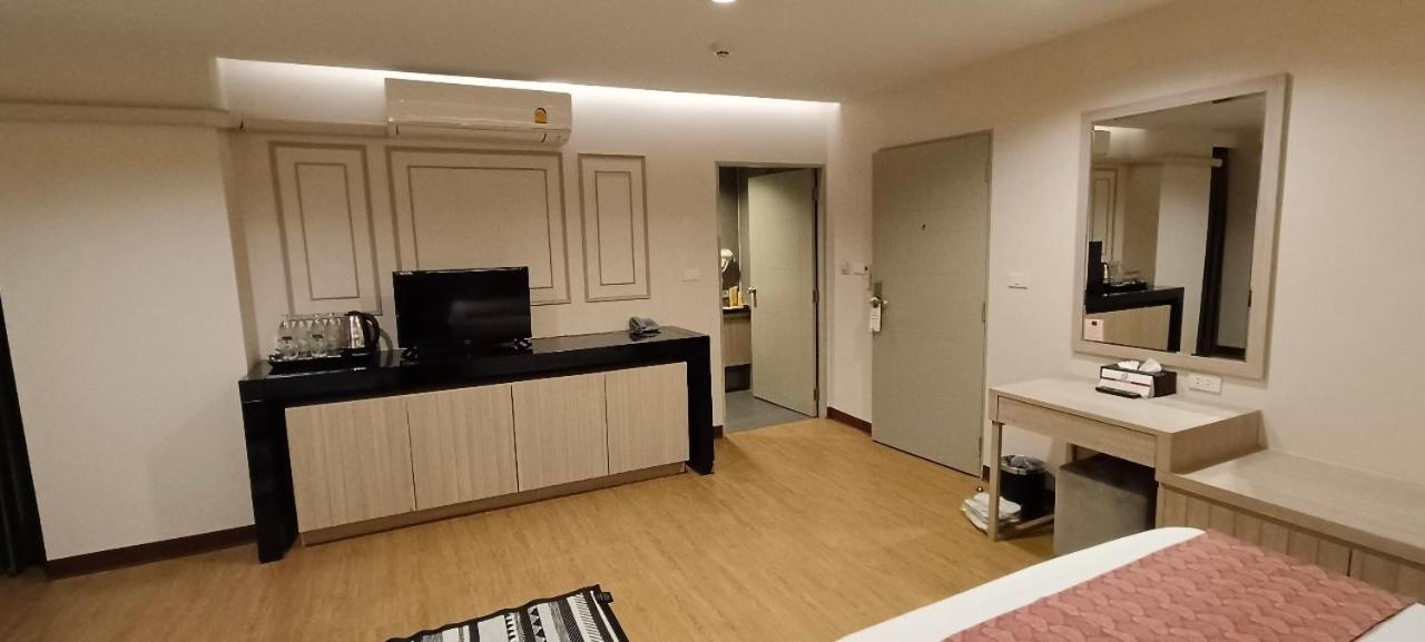 The Airport Courtyard Suvarnabhumi Airport Banguecoque Exterior foto A room at the hotel
