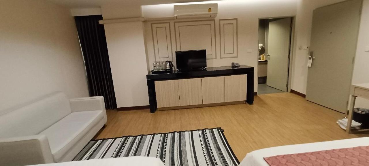 The Airport Courtyard Suvarnabhumi Airport Banguecoque Exterior foto A room at the hotel